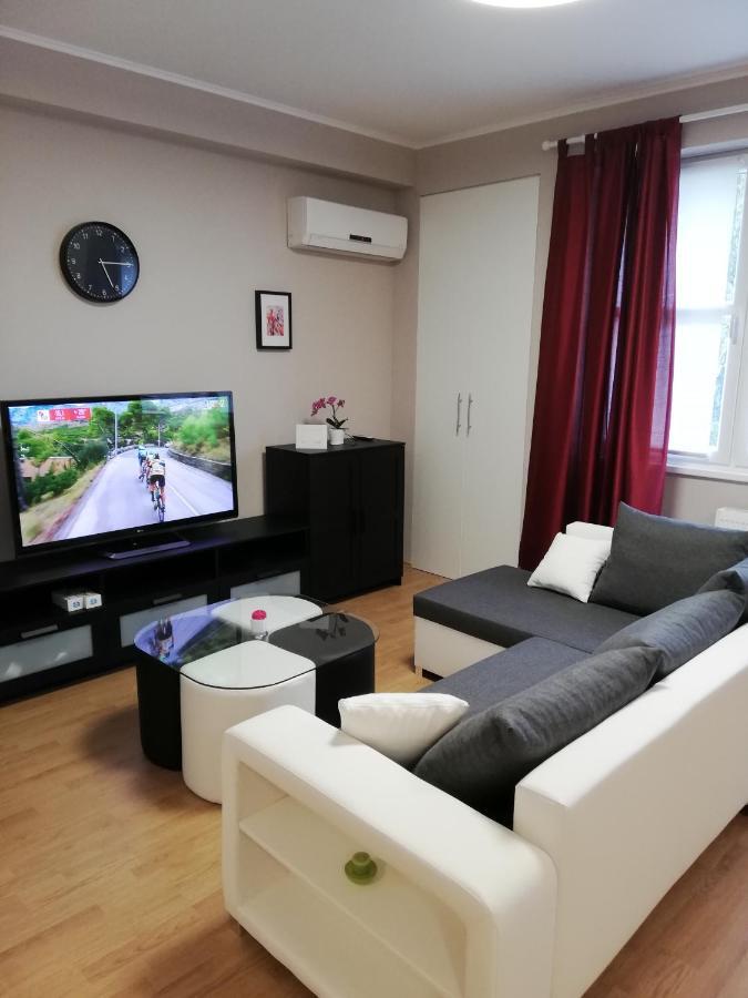 Studio Apartment Lea Cazma ภายนอก รูปภาพ