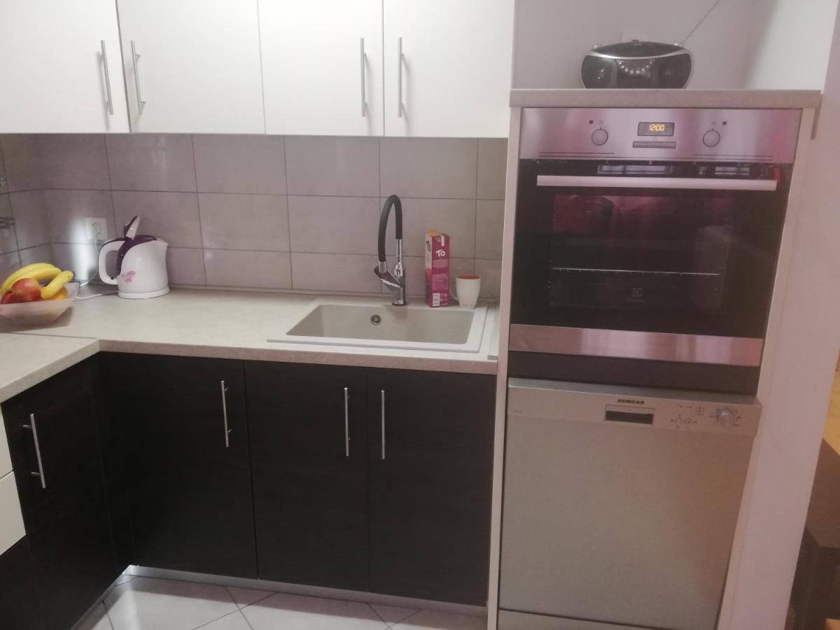 Studio Apartment Lea Cazma ภายนอก รูปภาพ
